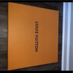 Louis Vuitton GM Box with Ribbon